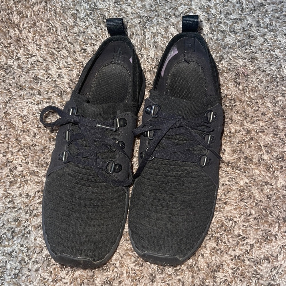 Womens breathable Merrells size 7